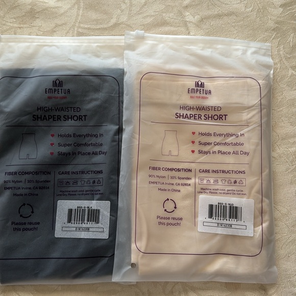 Empetua 2 high waisted shaper short , small new in package black & peach color - Picture 2 of 2